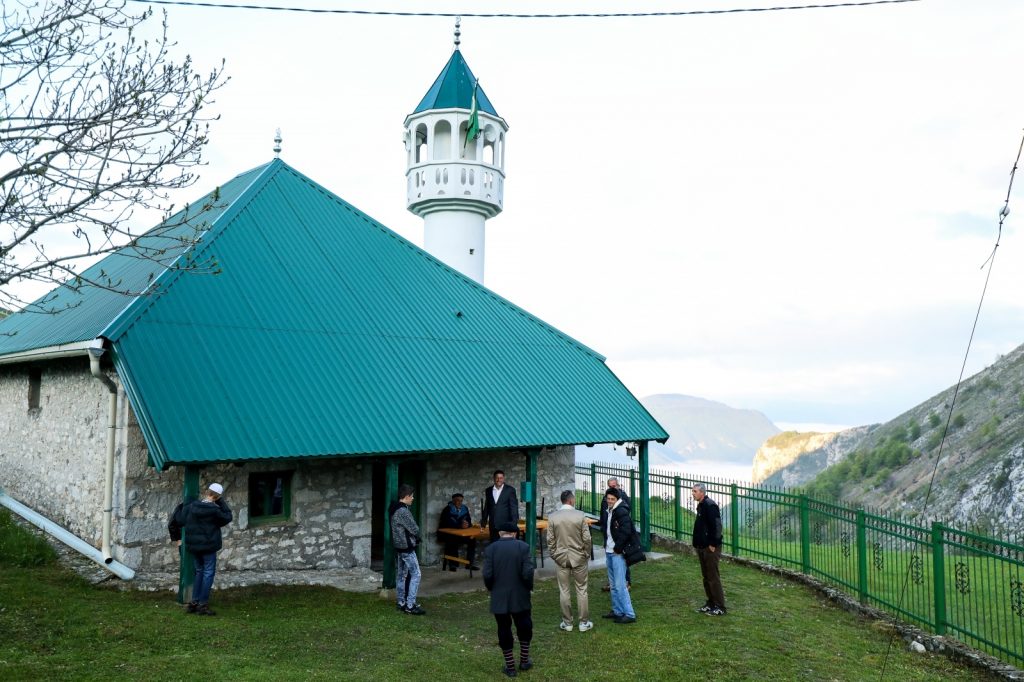 Lukomir džamija Bajram